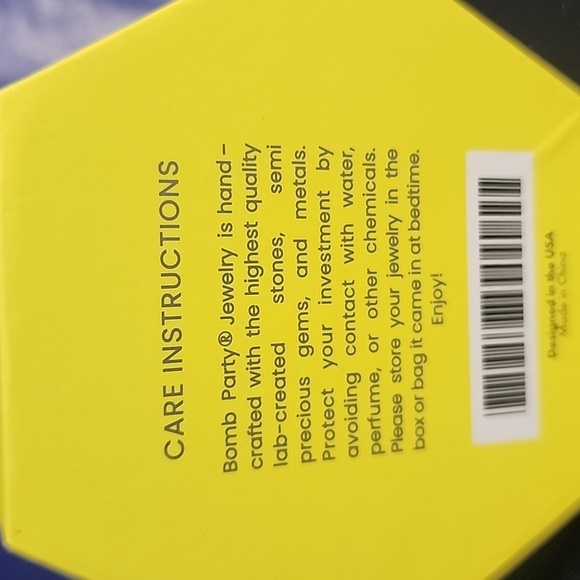 $130. Surprise Stud Earrings Light Mint / Ice Crystal NWT - Picture 4 of 7